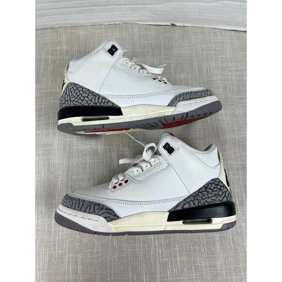 Air Jordan 3 Retro White Cement Reimagined Sz 6Y‎